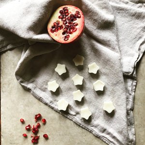 pomegranate noir scented soy wax melts for oil burner