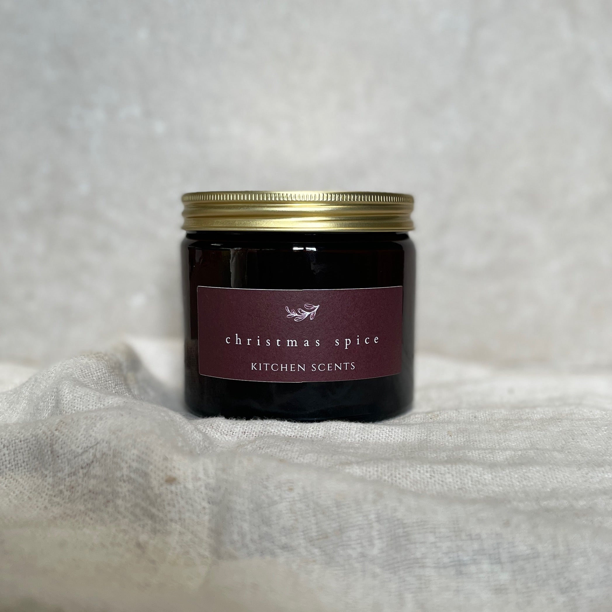 christmas spice scented soy wax candle 